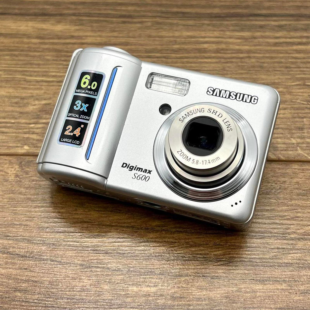 Samsung Retro Digicam