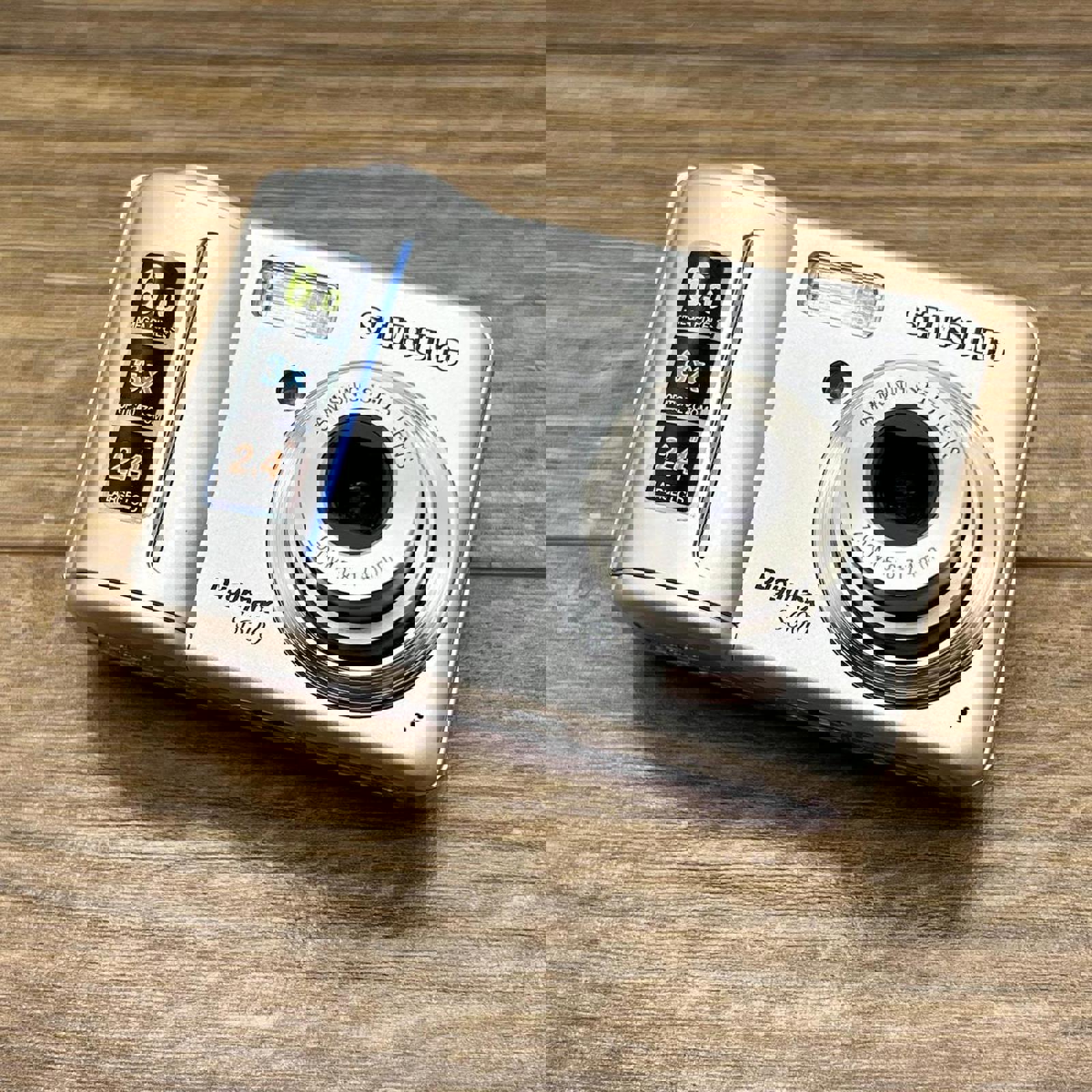 Samsung Retro Digicam