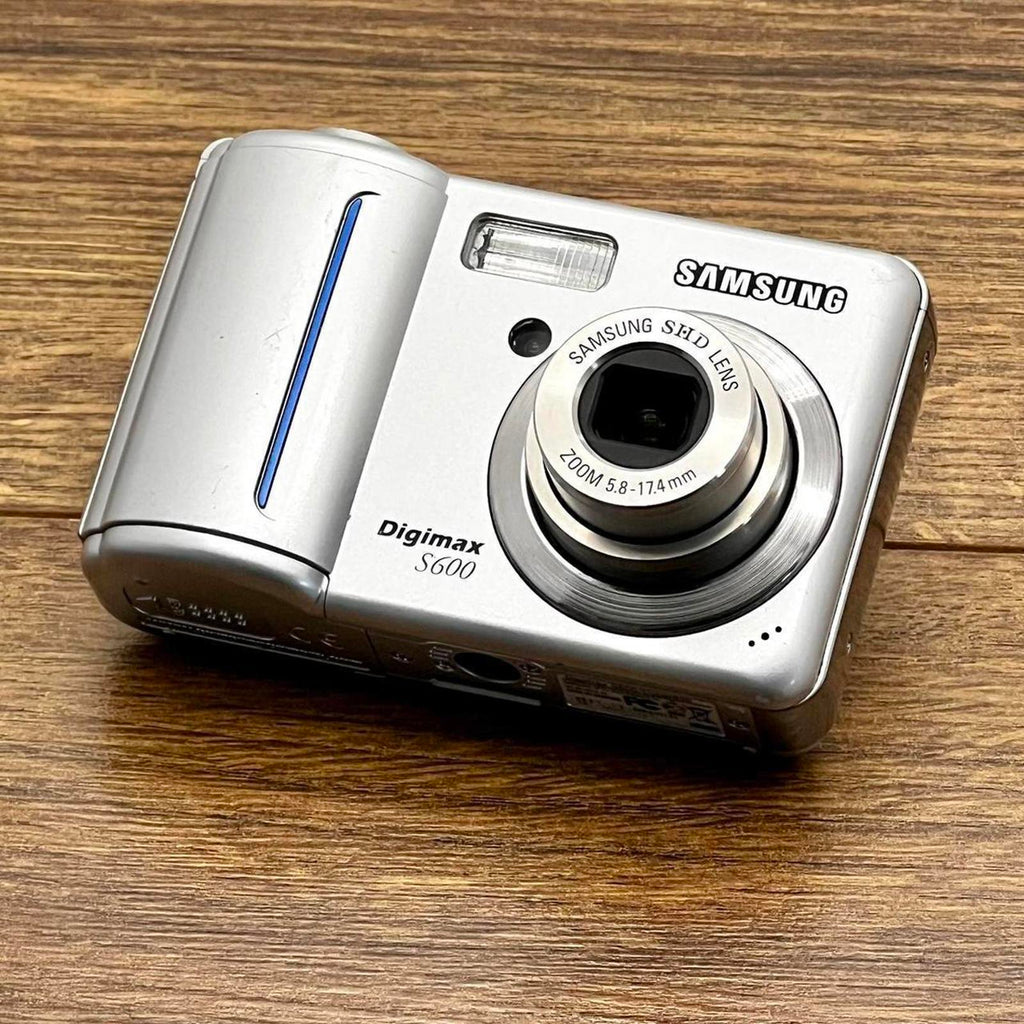 Samsung Retro Digicam
